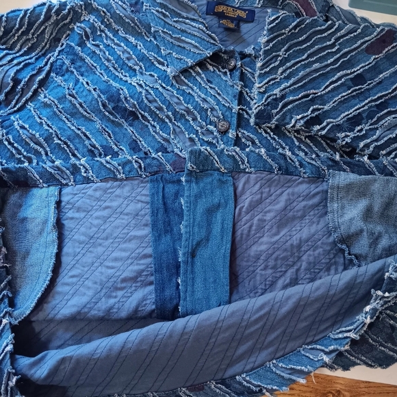 Denim jacket, sz XL, pockets,buttons Down, frayed patch, women,Boho. - Picture 16 of 17